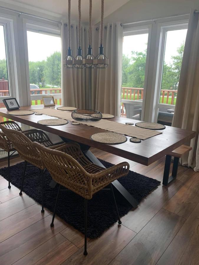 Beal The Lodge At Haggerston Castle מראה חיצוני תמונה